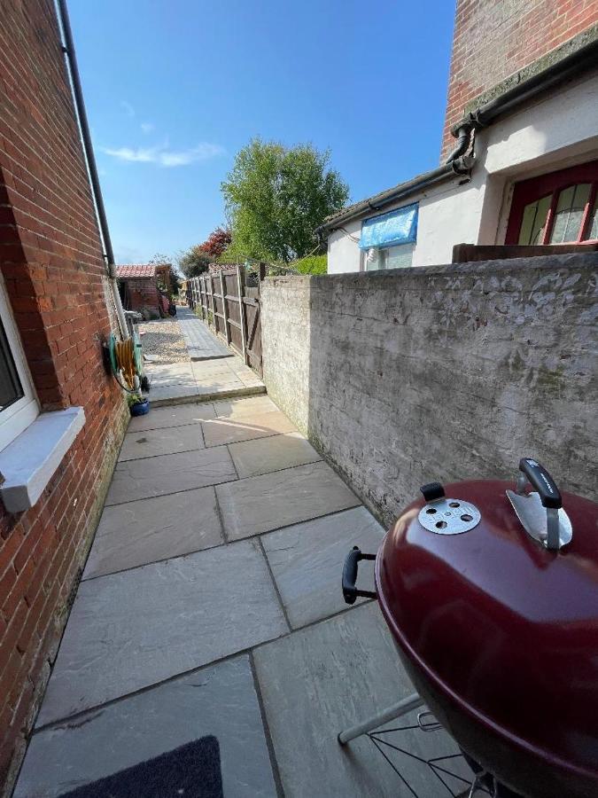 Coastal Terrace Dogs Welcome Optional Hot Tub Vila Sea Palling Exterior foto